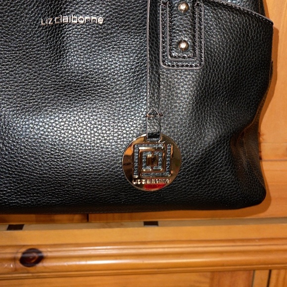 Liz Claiborne Black Purse. Center zip, very roomy. Never been used. - Picture 2 of 12